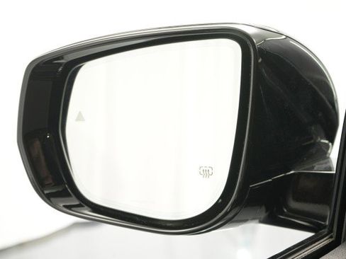 Used 2025 Jeep Grand Cherokee L Limited w/ Luxury Tech Group II image 32