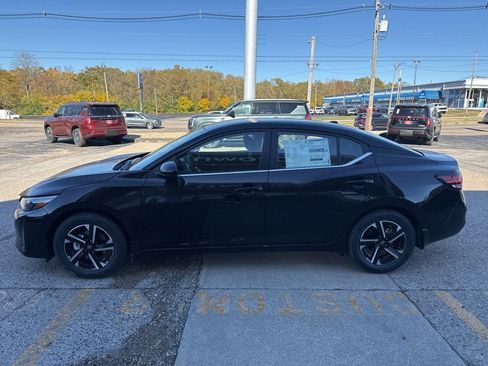 New 2025 Nissan Sentra SV image 7