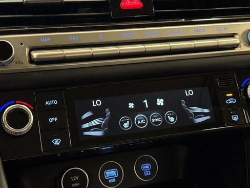 New 2026 Genesis G70 2.5T RWD image 20