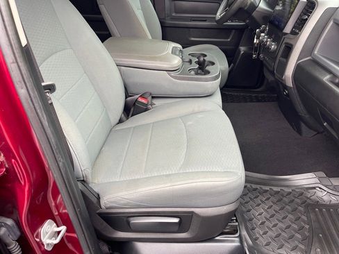 Used 2017 RAM 1500 Express w/ Express Value Package image 19