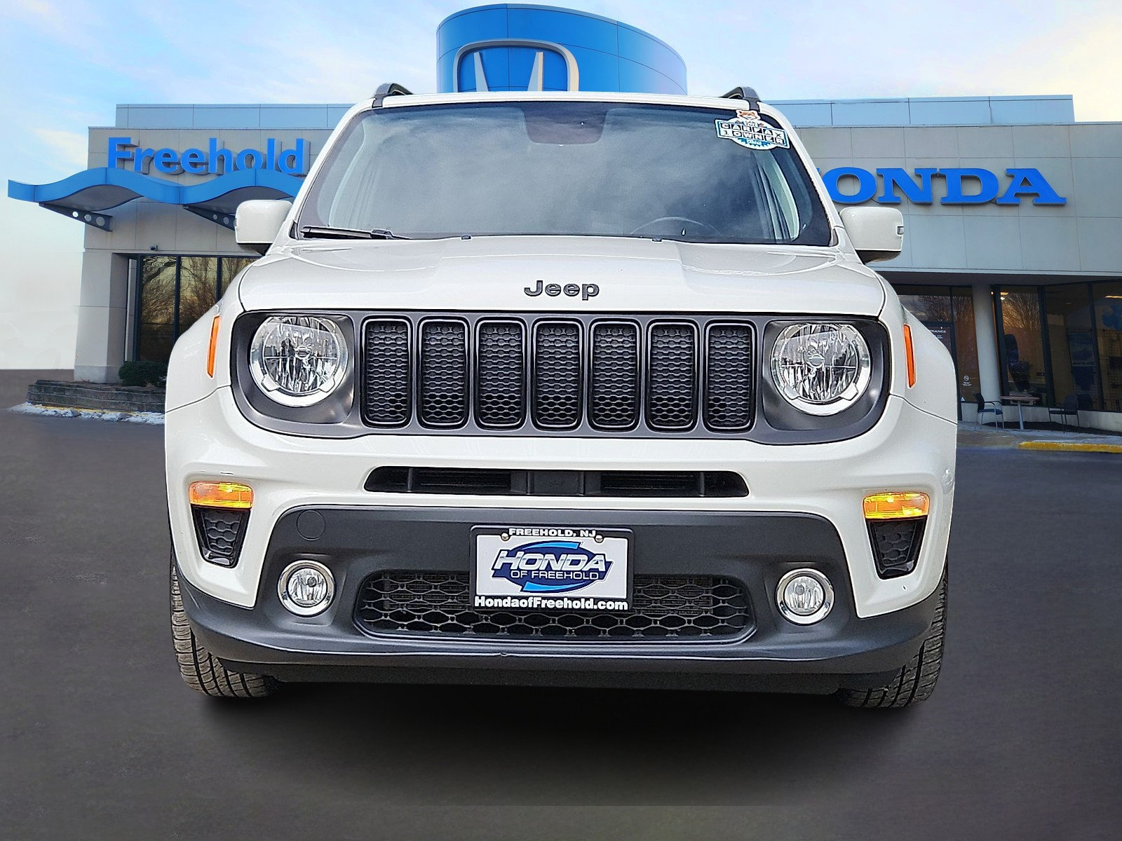 Used 2019 Jeep Renegade Altitude w/ Quick Order Package 2XM FWD image 2