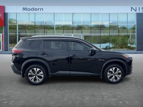 Certified 2023 Nissan Rogue SV w/ SV Premium Package image 4