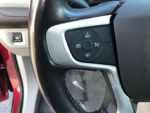 Used 2019 GMC Acadia SLT image 19