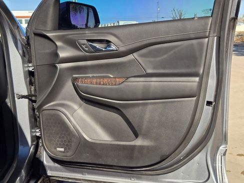 Certified 2021 GMC Acadia Denali w/ Denali Technology Package image 30