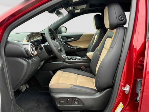 Used 2026 Chevrolet Equinox ACTIV w/ Convenience Package III image 20