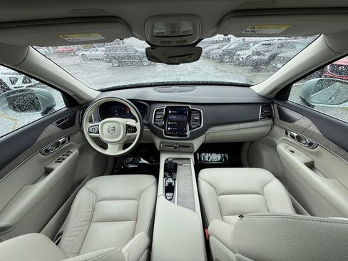 Used 2024 Volvo XC90 B6 Plus AWD/4WD image 23