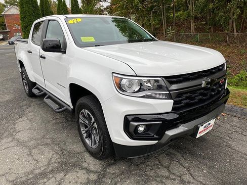 Used 2022 Chevrolet Colorado Z71 image 3