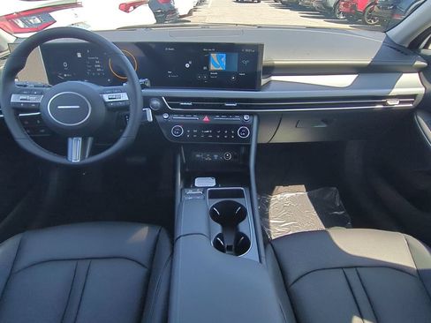 New 2026 Hyundai Sonata Limited FWD image 16