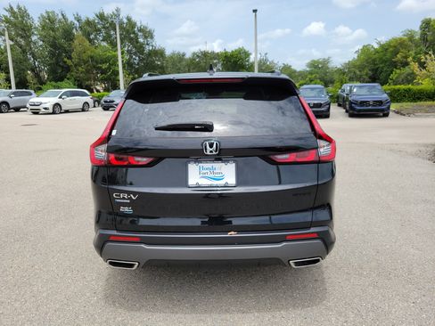 Used 2025 Honda CR-V Sport image 7
