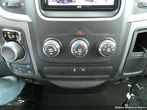 Used 2016 RAM 1500 Express AWD/4WD image 32