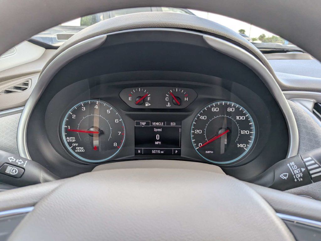 Used 2025 Chevrolet Malibu LT FWD image 24