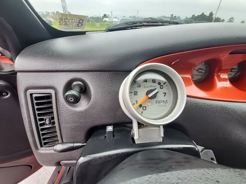 Used 2001 Plymouth Prowler RWD image 17