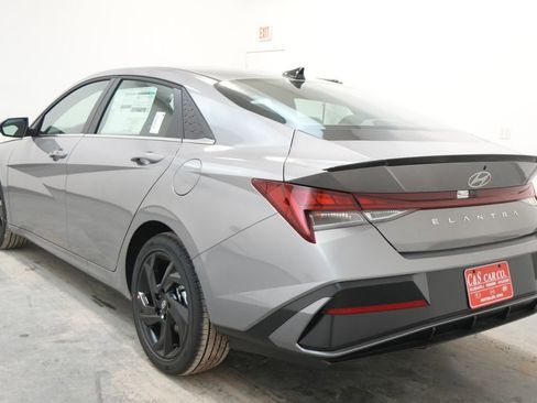 New 2026 Hyundai Elantra SEL Sport image 6