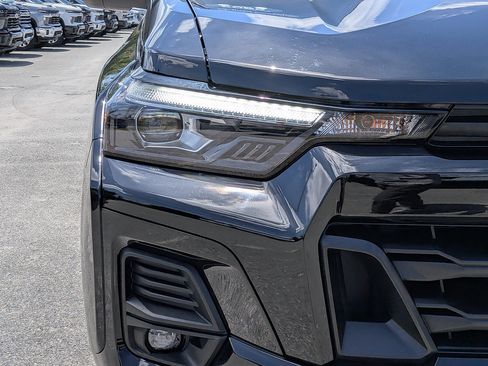 Certified 2025 Chevrolet Colorado Z71 AWD/4WD image 9