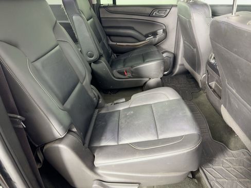Used 2016 Chevrolet Suburban LT w/ Luxury Package image 29