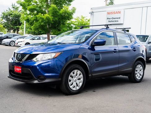 Used 2019 Nissan Rogue Sport S AWD/4WD image 3