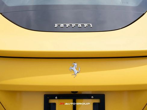 Used 2022 Ferrari Roma RWD image 5