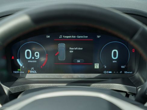 Certified 2025 Ford Explorer Active RWD image 28