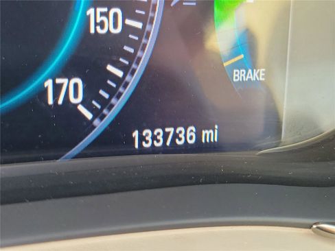 Used 2015 Buick LaCrosse FWD image 27