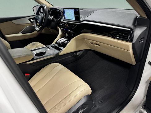 Certified 2025 Acura MDX SH-AWD image 11