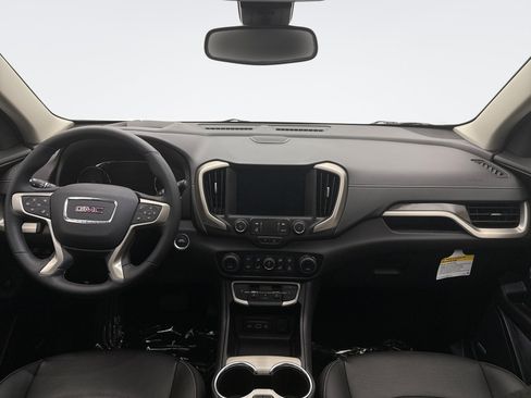 Used 2024 GMC Terrain Denali w/ Denali Premium Package AWD/4WD image 14