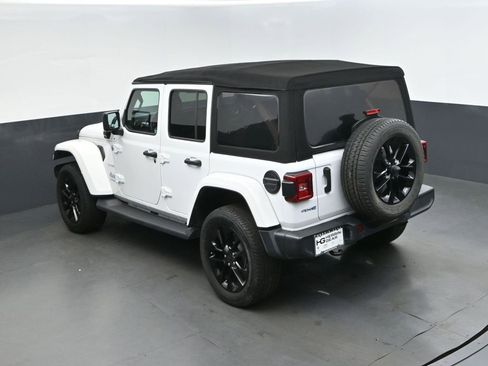 Used 2021 Jeep Wrangler Unlimited Sahara image 35