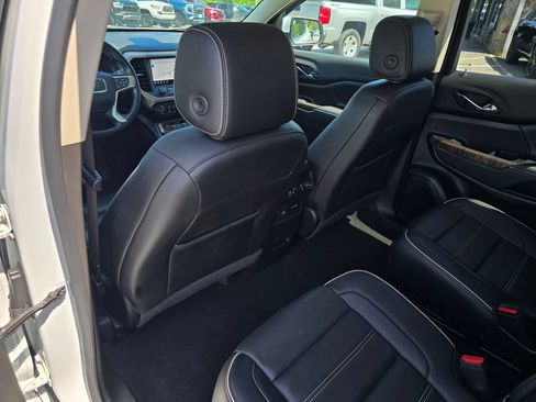 Certified 2023 GMC Acadia Denali w/ Denali Technology Package AWD/4WD image 30