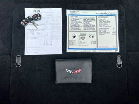 Used 2001 Chevrolet Corvette Coupe w/ Preferred Equipment Group2 image 71