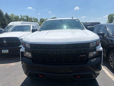 Used 2019 Chevrolet Silverado 1500 Custom Trail Boss w/ Custom Convenience Package AWD/4WD image 9