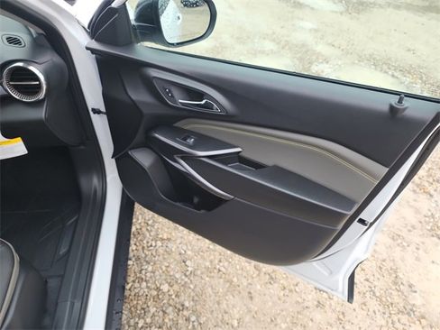 New 2026 Chevrolet Trax ACTIV w/ Driver Confidence Package image 12