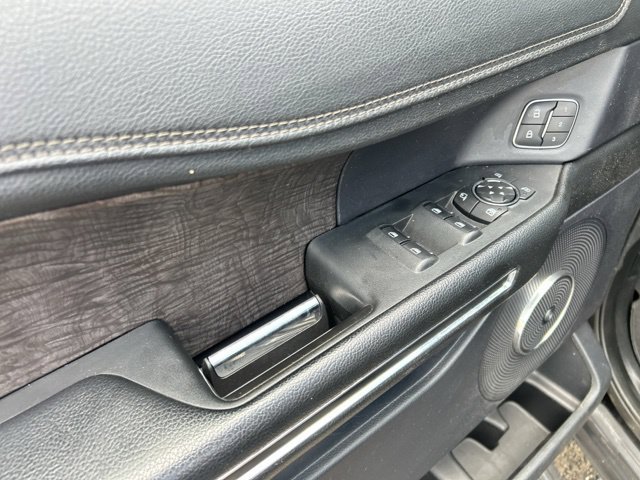 Used 2021 Ford Expedition Limited AWD/4WD image 26