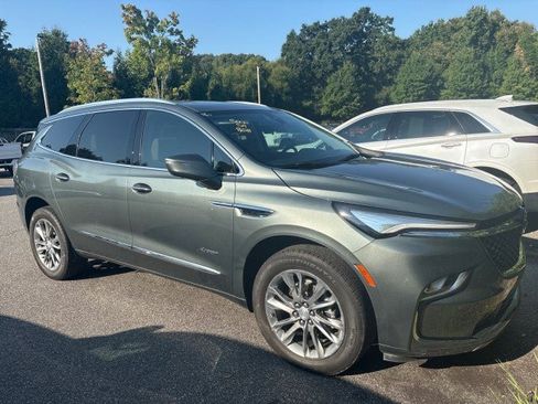 Used 2022 Buick Enclave Avenir w/ Trailering Package, 5000 lbs. FWD image 1