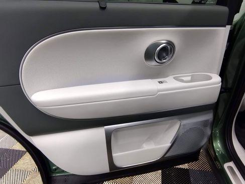 New 2026 Hyundai Ioniq 9 Calligraphy image 28