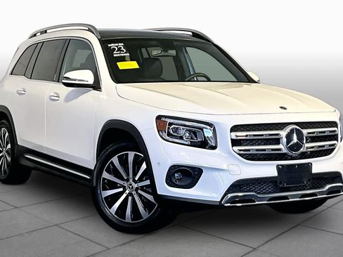 Used 2023 Mercedes-Benz GLB 250 4MATIC image 3