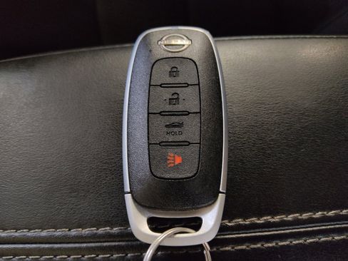 Used 2024 Nissan Sentra SV FWD image 32