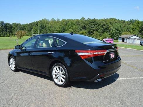 Used 2013 Toyota Avalon Limited FWD image 6