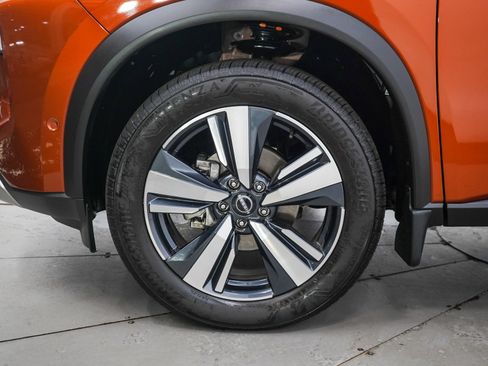 Used 2023 Nissan Rogue Platinum AWD/4WD image 30
