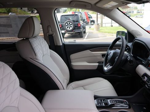 New 2026 Honda Pilot Elite image 8