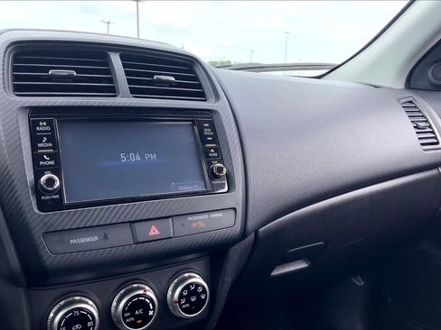 Used 2024 Mitsubishi Outlander Sport ES AWD/4WD image 35