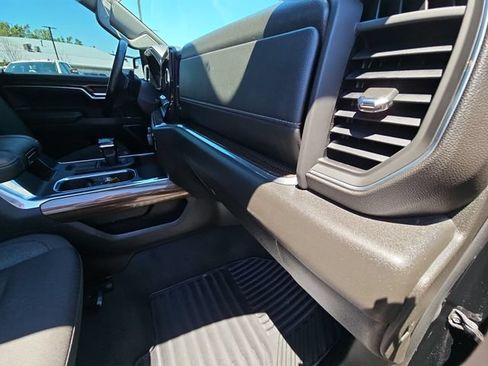 Used 2023 Chevrolet Silverado 1500 RST AWD/4WD image 31