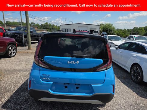 Used 2023 Kia Soul S FWD image 4