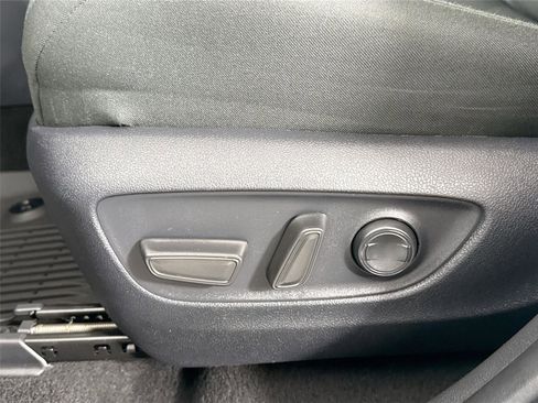 Certified 2025 Toyota RAV4 XLE AWD/4WD image 26