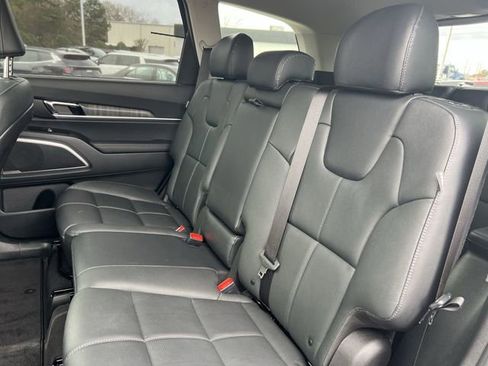 Certified 2025 Kia Telluride EX image 23