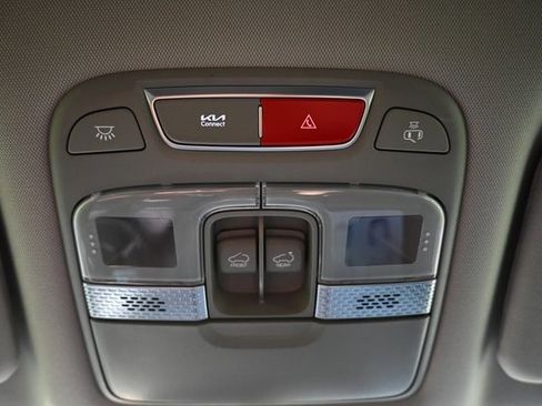 Used 2025 Kia Telluride SX image 36