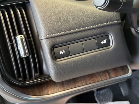 New 2026 Nissan Armada SL w/ Captain's Chari Seat Package image 13