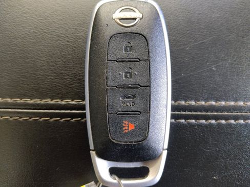 Used 2024 Nissan Sentra SV FWD image 32