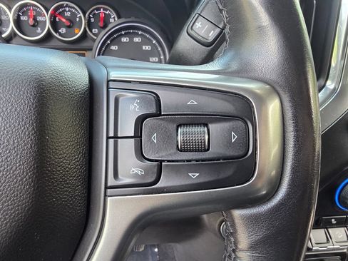 Used 2020 Chevrolet Silverado 1500 RST AWD/4WD image 25