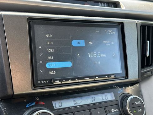 Used 2017 Toyota RAV4 Limited image 16