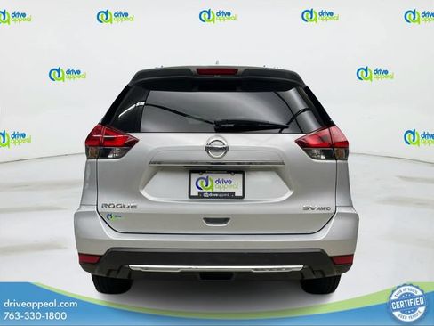 Used 2017 Nissan Rogue SV AWD/4WD image 7