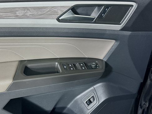 Used 2023 Volkswagen Atlas Cross Sport SE w/ Panoramic Sunroof Package FWD image 14